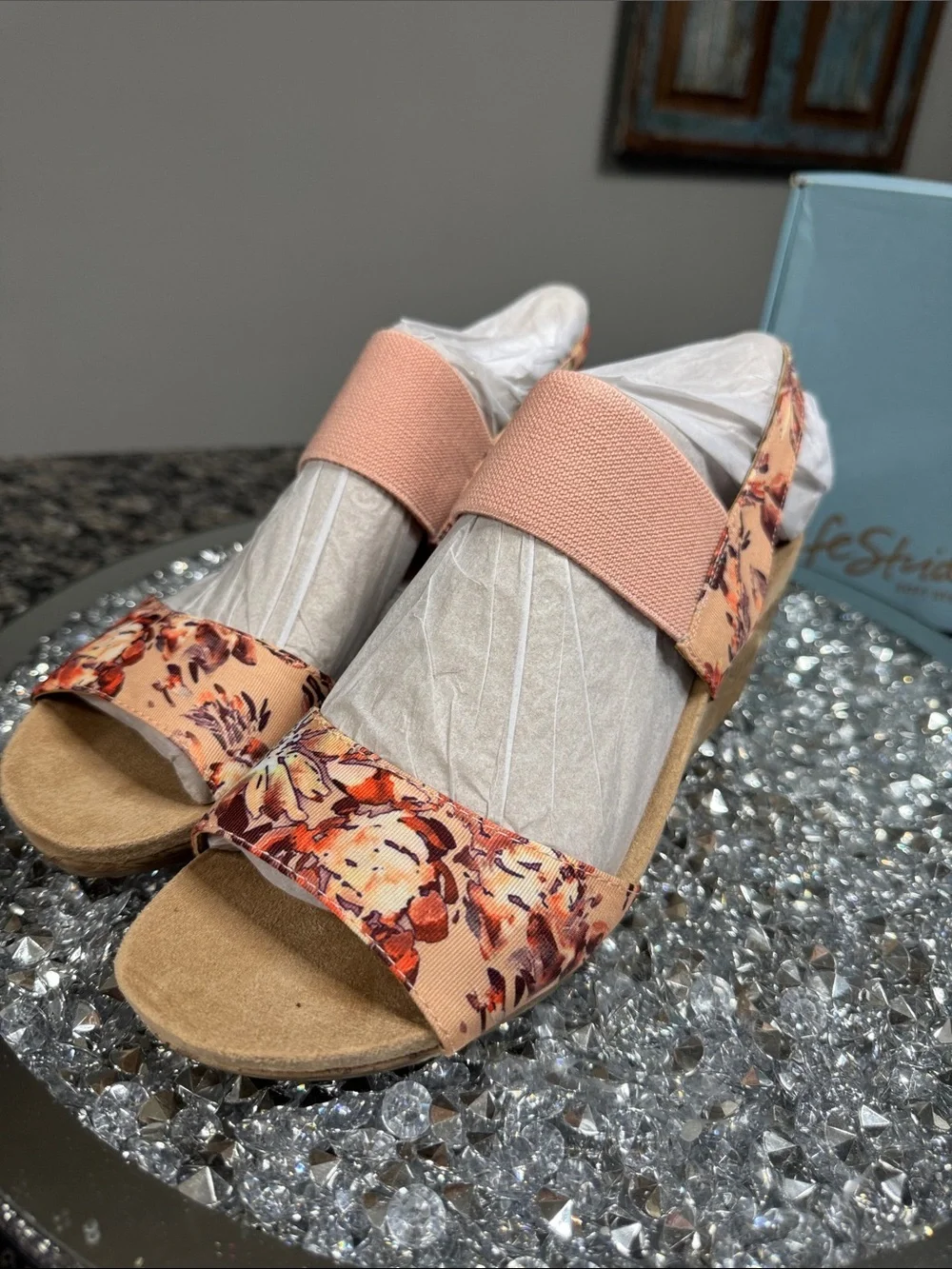 Life Stride Peach Floral Elastic Strap cork Wedge Sandals NEW 9